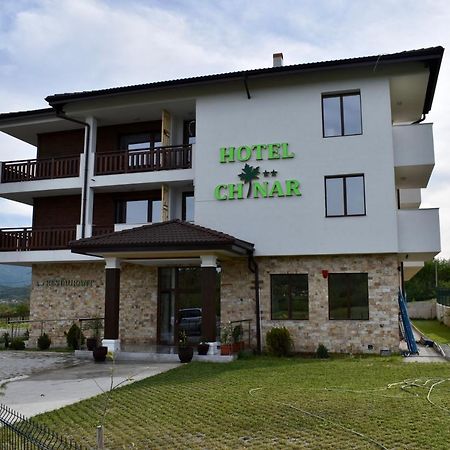 Хотел Чинар Кирково Eksteriør billede